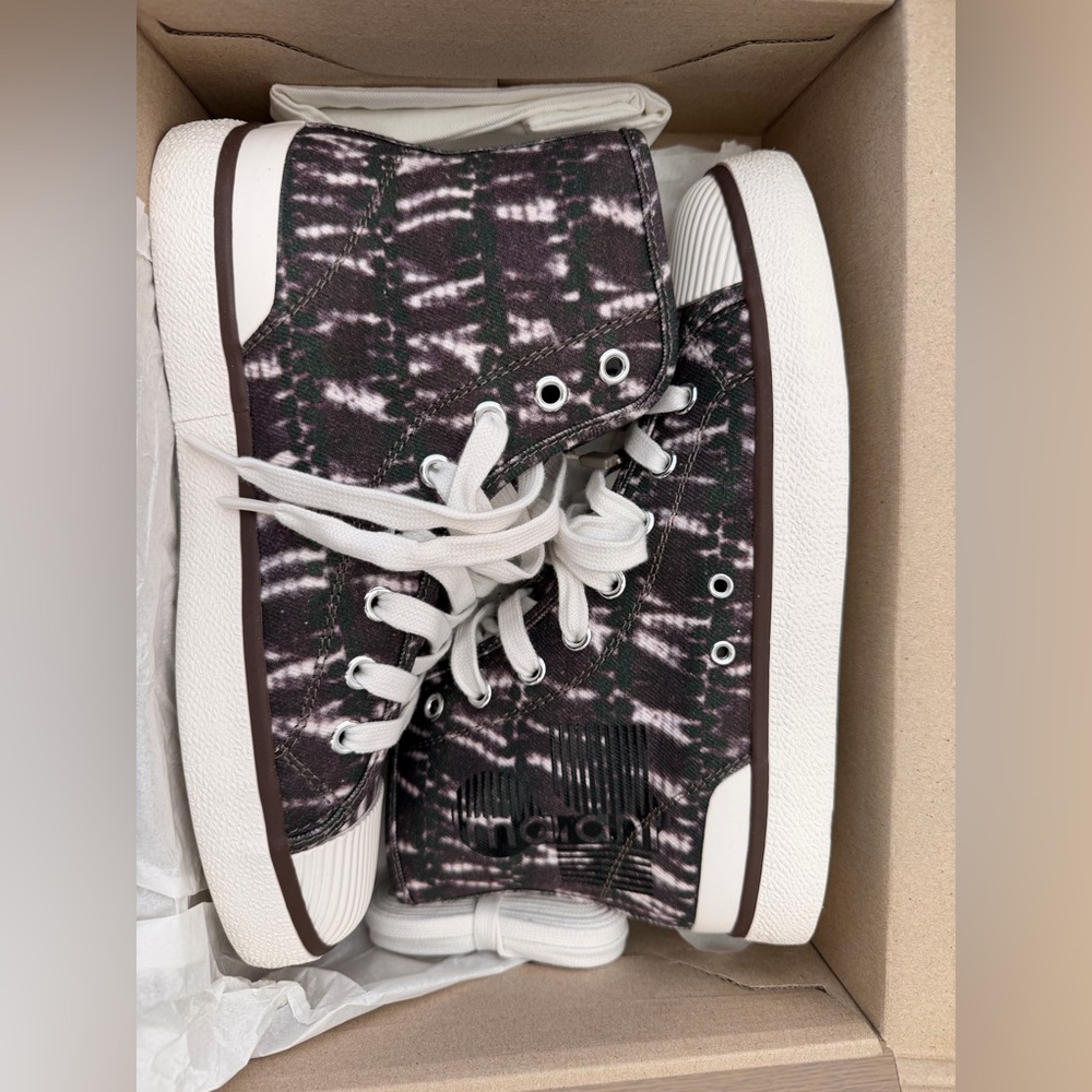 Isabel Marant, Benkeen Sneakers, size 8 (US), Color: faded night.   NWT.